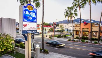 Chariot Inn
